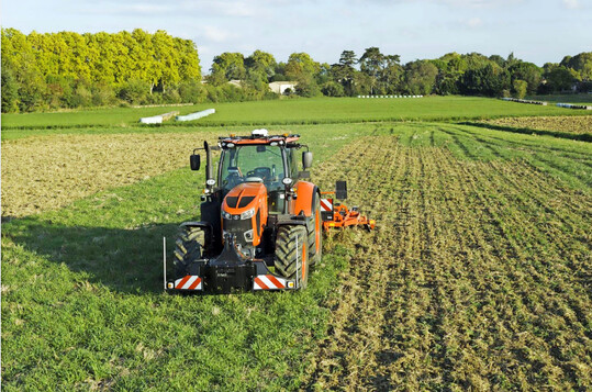 Kubota stellt einen autonomen Traktor vor.