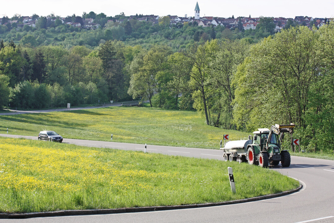 Der Flchenverbrauch fr Siedlung und Verkehr in Baden-Wrttemberg wird von der Landwirtschaft aufmerksam verfolgt.
