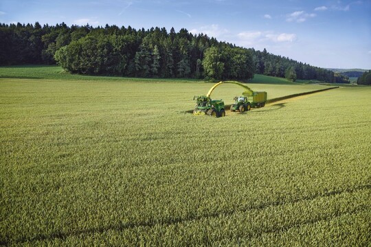 Der neue Feldhcksler der Serie 8000