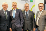 Sie informierten auf der Pressekonferenz des Industrieverbands Agrar (IVA) über die Entwicklungen in den Bereichen Pflanzenschutz und Düngemittel (v. l.): Dr. Dietrich Pradt, Hauptgeschäftsführer IVA, Dr. Helmut Schramm, Präsident, Ulrich Foth, Vorsitzender Fachbereich Pflanzenernährung, und Martin May, Geschäftsführer und Leiter Kommunikation.