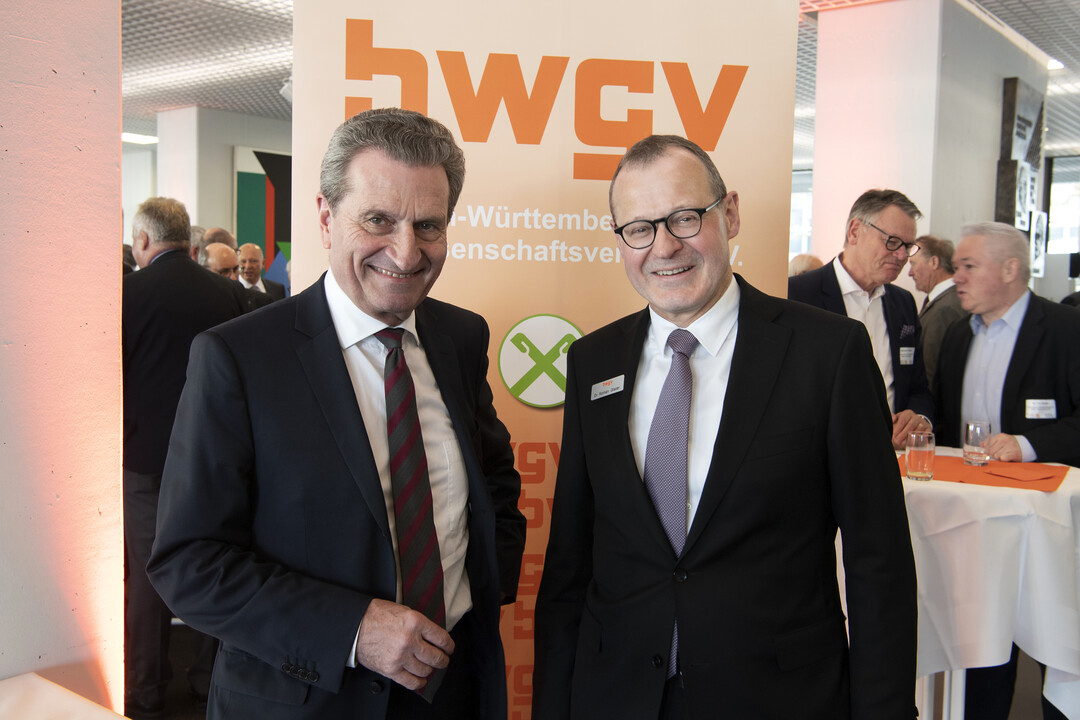 Die Hauptakteure beim Zukunftsforum des Baden-Württembergischen Genossenschaftsverbandes (bwgv): EU-Haushaltskommissar Günther H. Oettinger (l.) und bwgv-Präsident Dr. Roman Glaser.