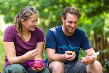  Wandern macht hungrig. Da kommt
ein herzhaftes Vesper mit regionalen Produkten gerade richtig. 