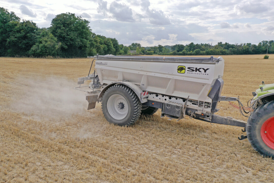 Mit granulierten D�ngern sind Streubreiten bis 52 Meter m�glich.