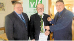 vlf-Landesvorsitzender Stefan Käppeler (l.) und Geschäftsführer Wolfgang Eißen (r.) würdigten die Arbeit von Christian Ziegler.