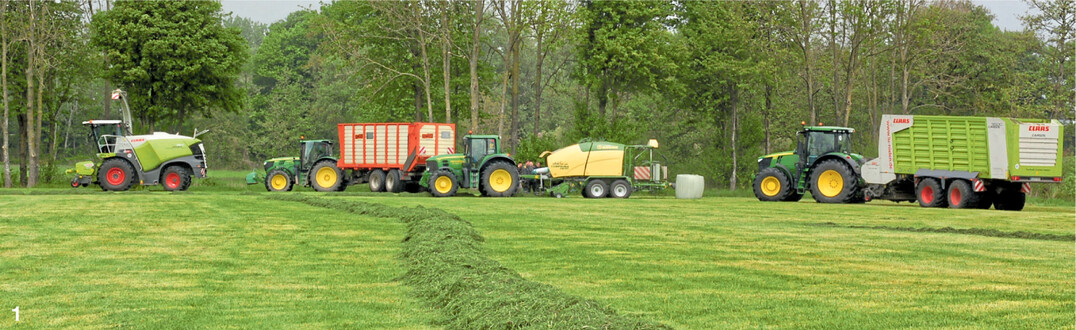 Die Grassilage wurde mit Feldhcksler, Ladewagen und Press-Wickel-Kombination parallel, schwadweise versetzt geerntet.