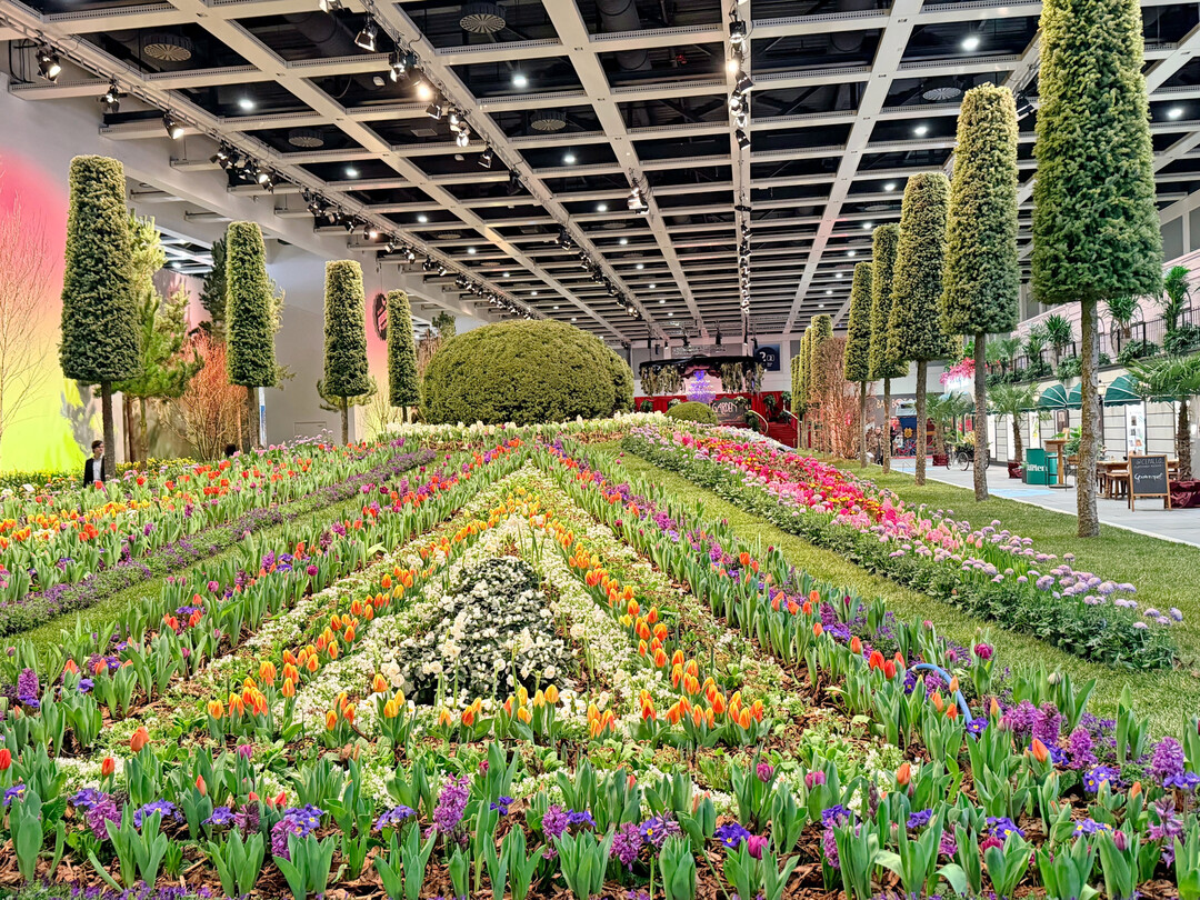 Die Blumenhalle hatte anl�sslich "100 Jahre Gr�ne Woche" das Motto Berlin der 20er-Jahre.