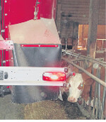 Beim V-Mix Drive Maximus Plus ist jetzt auch ein Austrag in der Rundung im Heck lieferbar.