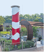 Original und Kopie: Sendemast von Mühlacker und Pendant im „Sendergarten".