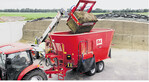 Mit dem Futtermischwagen V-MIX Plus 22-2S mit 22 mkommt ein neuer Fremdbefüller in den Markt.