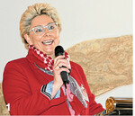 Zur zweiten Landpartie begrüßte Edeltraud Brunner, die Vorsitzende der Landesarbeitsgemeinschaft (LAG) Urlaub auf dem Bauernhof, die Gastgeber dieses Mal in ihrer Heimat in Hayingen auf der Schwäbischen Alb.