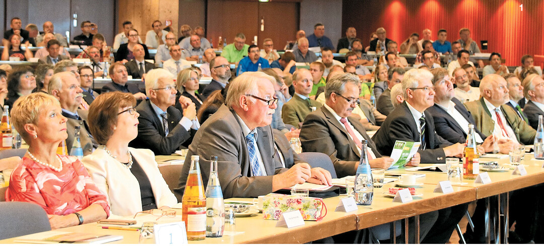Der Einladung zur 29. ordentlichen Mitgliederversammlung folgten neben den Delegierten zahlreiche Ehrengäste und Vertreter aus Politik und Verbänden.