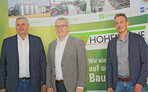 Der BAG Hohenlohe ist es gelungen, trotz extremer Marktverläufe Kurs zu halten. Im Bild von links: Ulrich Kühnle, Sven Schneider und Hannes Zipfel.