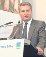 EU-Energiekommissar Günther Oettinger spricht sich für einen Ausbau erneuerbarer Energie mit Maß und Ziel" aus.