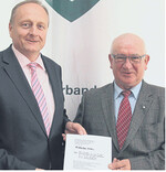 Der Geehrte, Wilhelm Hiller (r.), und Joachim Rukwied.