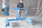 Radwechselwagen mit hydraulischer Handpumpe.