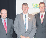 Beim Auftakt der VG-Vertreterversammlung (von links): Geschäftsführer Dr. Pflugfelder, Vorstandschef Dr. Funk, Aufsichtsratvorsitzender Rabausch.