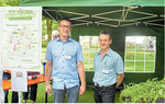 Torsten Stein (links) und Siegfried Bruder vom Bauernverband Main-Tauber informierten über den Anbau von Blühflächen.