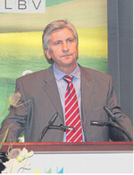 Josef Schmidhuber: Die Ernährungssicherung muss im Wesentlichen von bäuerlichen Familienbetrieben getragen werden.