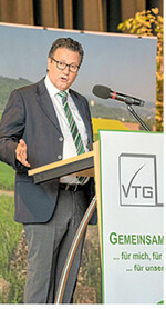 Minister Peter Hauk nannte die Gründung des VTG einen Meilenstein für die Flurneuordnung im Land.