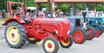 Die Motorisierung der Landwirtschaft setzte in Baden-Württemberg erst nach dem Zweiten Weltkrieg ein. Restaurierte Modelle aus diesen Jahren sind auf Schleppertreffen zu bestaunen.