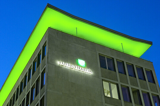 Das Neugeschft in der Frdersparte Landwirtschaft ging um 21,1 Prozent auf 1,6 Mrd. Euro (2022: 2,0 Mrd. Euro) deutlich zurck