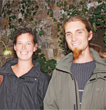 Anna Laura Hübner und Lukas Dreyer bewirtschaften den Reyerhof in Stuttgart.