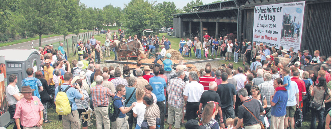 Am Standort Filderhauptstraße präsentierte das Deutsche Landwirtschaftsmuseum die alte Technik, hier eine von Pferden angetriebene Dreschmaschine.