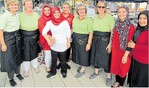 Beim Fest der Kulturen" in Renningen knüpften die Malmsheimer Landfrauen Kontakte zu türkischen und kongolesischen Frauen.
