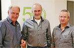 Vorsitzender Klaus Grieshaber (v. l.) verabschiedete die Beiräte Hansjörg Heinzmann und Horst Scherer und bedankte sich für ihren Einsatz.