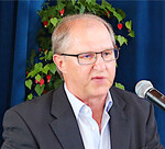 Die menschliche Ernährung sicherstellen: Otto Körner, Leiter des Bildungszentrums Triesdorf, hofft auf Pflanzenbausysteme, die ertragsorientiert und effizient sind und mit vergleichsweise wenig Fläche auskommen.