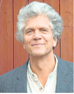 Georg Schütz (53) ist ehrenamtlicher Mitarbeiter bei Familie & Betrieb e. V." in St. Ulrich. Der gelernte Landwirt ist verheiratet und Vater einer Tochter. Familie & Betrieb ist eine Einrichtung der Erzdiözese Freiburg und der Evangelischen Kirche Baden.