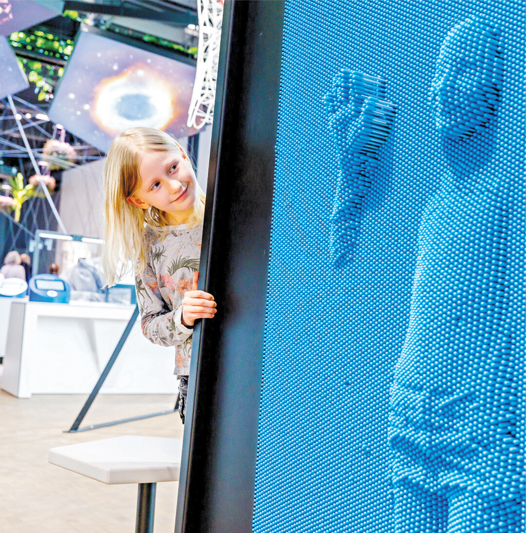 Auf der neuen experimenta science in Heilbronn eröffnet sich eine einzigartige Wissens- und Erlebniswelt. Rund 200 Mitmachstationen, Science Dome, Maker Space, die Wasserlandschaft und die Sonderausstellung sind wieder für Familien geöffnet. Hier sind entdecken, erleben und erkennen angesagt. Tickets sind zur Zeit nur online zu erwerben: www.experimenta.science.de