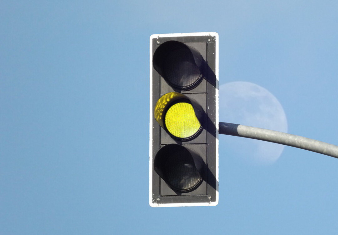 Die Geflgelpest-Ampel steht auf Gelb: Die Gefahr, dass die Tierseuche in Deutschland auftritt, ist mittel. 