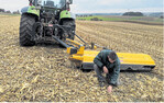 Das sorgfältige Mulchen der Maisstoppeln erleichtert die folgende Bodenbearbeitung und reduziert Schädlinge und Pilzkrankheiten.