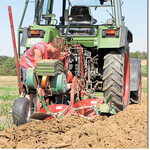 Niklas Gröschel konnte sich beim 32. Landesentscheid im Leistungspflügen in Neulingen im Enzkreis neben dem Tagessieg im Beetpflügen auch den Gesamtsieg sichern.