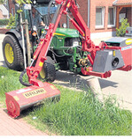 Der Mähausleger Bruni Dual 300-600 kann im Front- und Heckanbau gefahren werden.