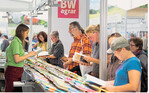 Redaktion und Verlag laden alle Leserinnen und Leser an die Zeitschriften- und Büchertheke des BWagrar-Standes und in die Gläserne Redaktion in Halle 1 ein.