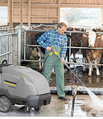 Kärcher präsentiert zahlreiche Reinigungs- und Pflegelösungen.