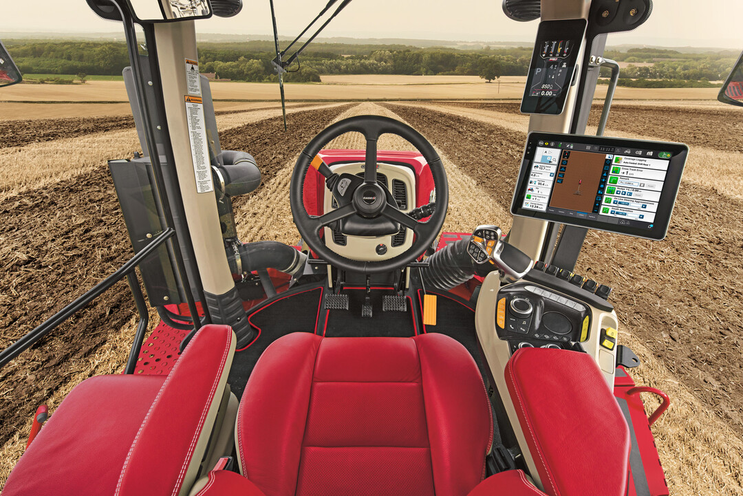 Mit dem AFS Pro 1200 Monitor, dem AFS Vision Pro Betriebssystem und dem AFS Vector Pro Emp-fnger sorgen drei Elemente in der Maschine fr die gewnschte Konnektivitt.
