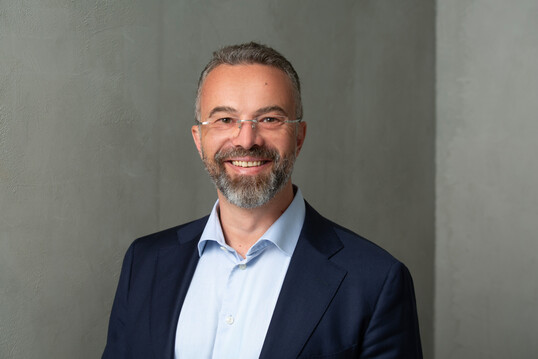 Amil Hota wird neuer Kommunikationsleiter bei der Informationsgemeinschaft Deutsches Geflgel (IDEG). 