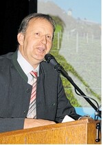 Pflanzerchef Wolfgang Ruther korrigierte auf der Versammlung in Obereisenbach die Ernteschätzung deutlich nach oben.