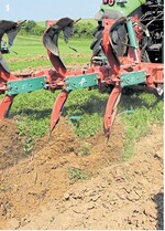 Mit dem Schälpflug, wie beispielsweise dem Ecomat 650 von Kverneland, lassen sich Stoppeln flach wenden und so Fusarien sowie Unkraut bekämpfen. Mit Schälpflügen lassen sich Arbeitstiefen ab 12 cm realisieren, sodass das Bodenleben geschont wird.