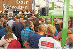Volles Haus bei der Bauernkundgebung mit Minister Peter Hauk bei der Oberschwabenschau in Ravensburg.