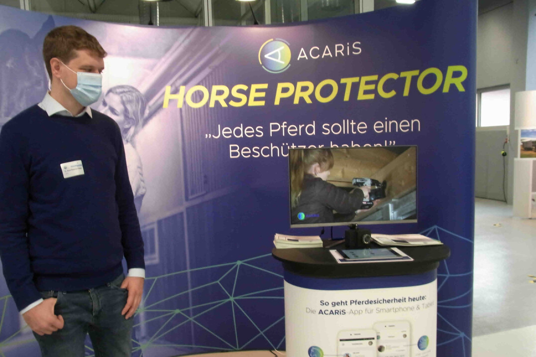 Spezielle berwachungssysteme mit eigener App fr Pferdegesundheit und Sicherheit bietet das Unternehmen Acaris.