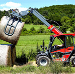 Der kompakte Teleskoplader T4512 mit drei Lenkoptionen für flexible Einsätze.