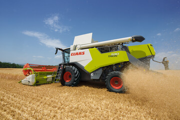  Den Claas Trion gibt es als Schttler- und Rotormhdrescher. 