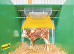 Die neue Patura-Kälberbox im Baukastensystem kann mit einer Infrarotwärmeplatte ausgestattet werden.