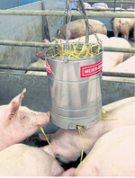 Die Strohbox erfüllt die Anforderungen des Tierwohllabels Block B - Raufutter.