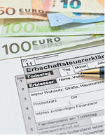 Für Erbfälle in der Land- und Forstwirtschaft wird sich durch das jetzt verabschiedete, neue Erbschaftsteuergesetz fast nichts ändern.