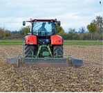 Zehn verschiedene Geräte zeigten auf den Maisfeldern des LTZ in Rheinstetten, was sie können in puncto Maishäckseln. Beispielhaft auf dem Foto die Arbeitsweise der Konstruktion Z-ex.